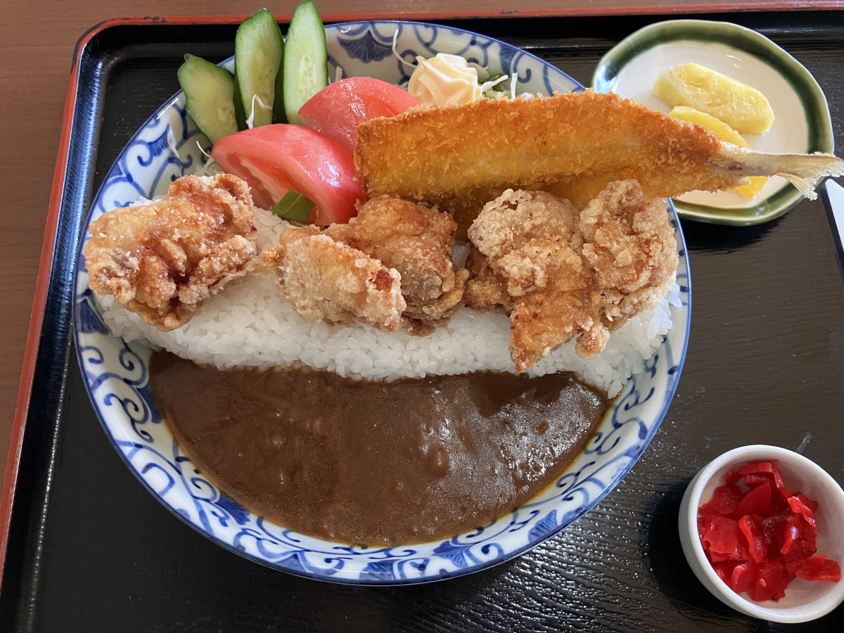 ≮_J[